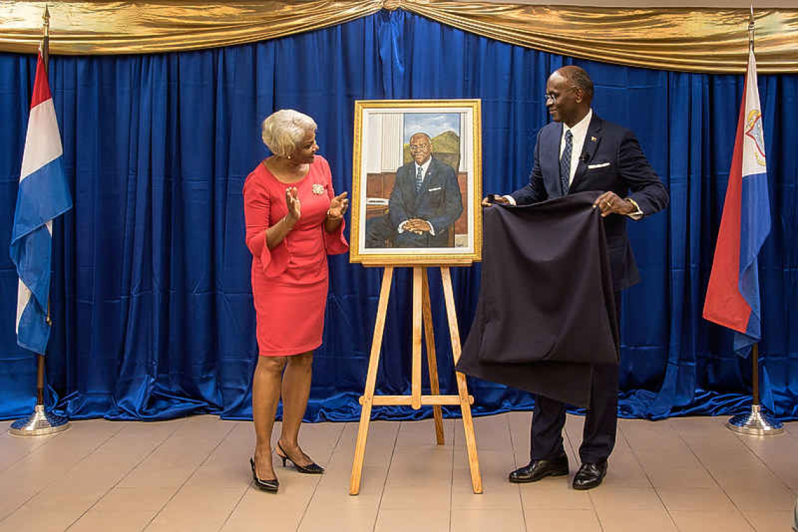 Official portrait of  Governor unveiled