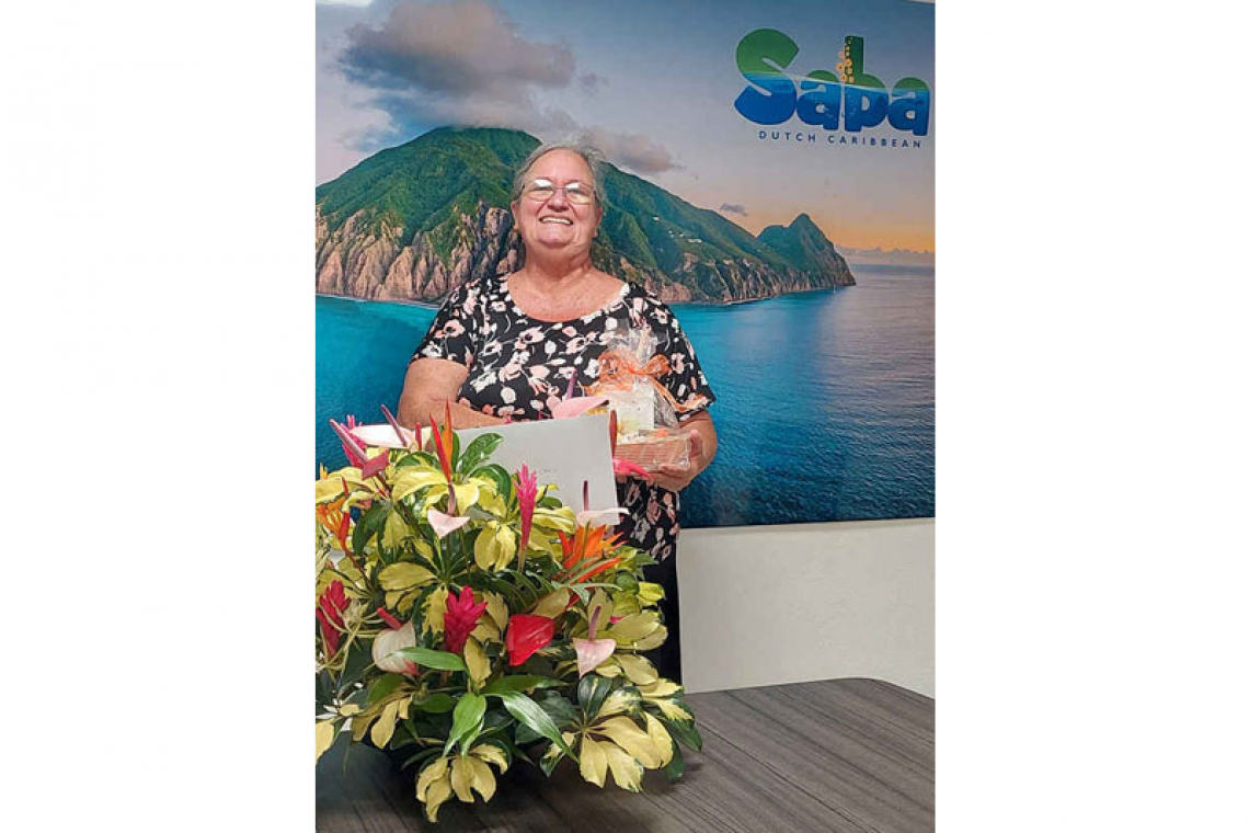 Taxi driver Donna Cain  retires after 16 years