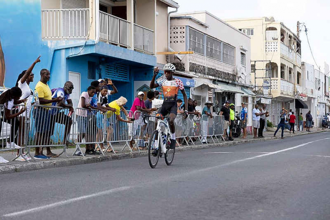 Wilson Sanon decimates the field in “La Ronde de Marigot” cycle race