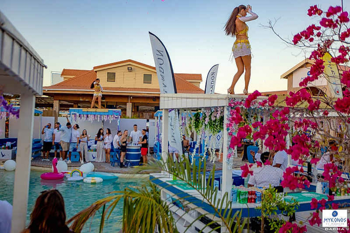 Spring Break Pool Party: Saturday @ MYKONOS