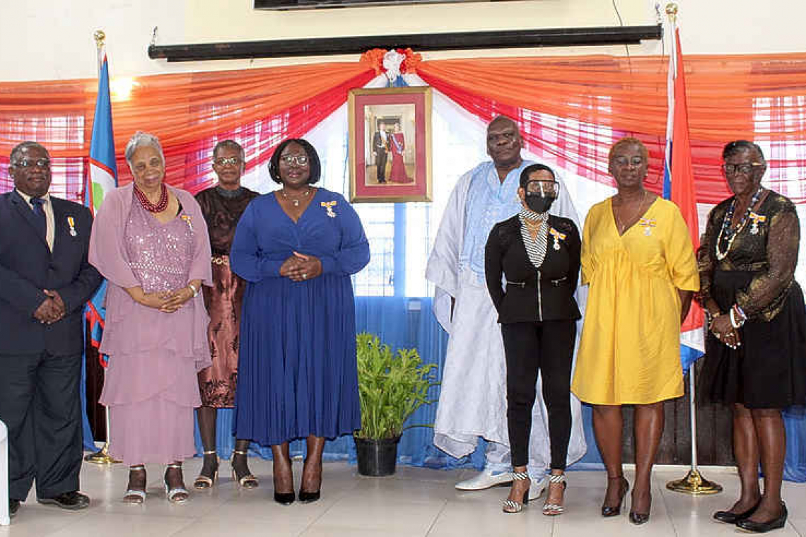 ‘The Daily Herald’ correspondent among  7 Royal Decoration recipients in Statia