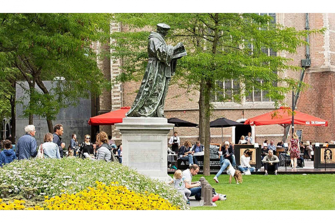 The Netherlands’ oldest  statue is 400 years old