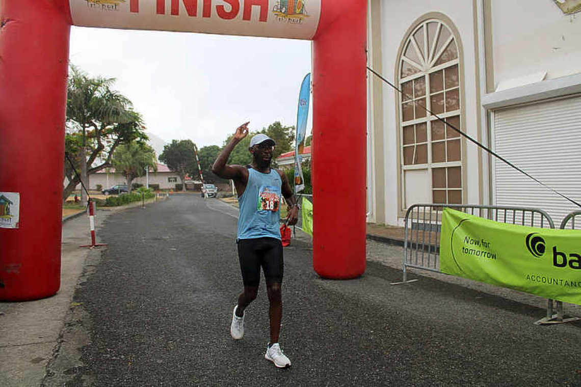 Close to 200 runners take part in Coors Light 3, 6, 11-mile run