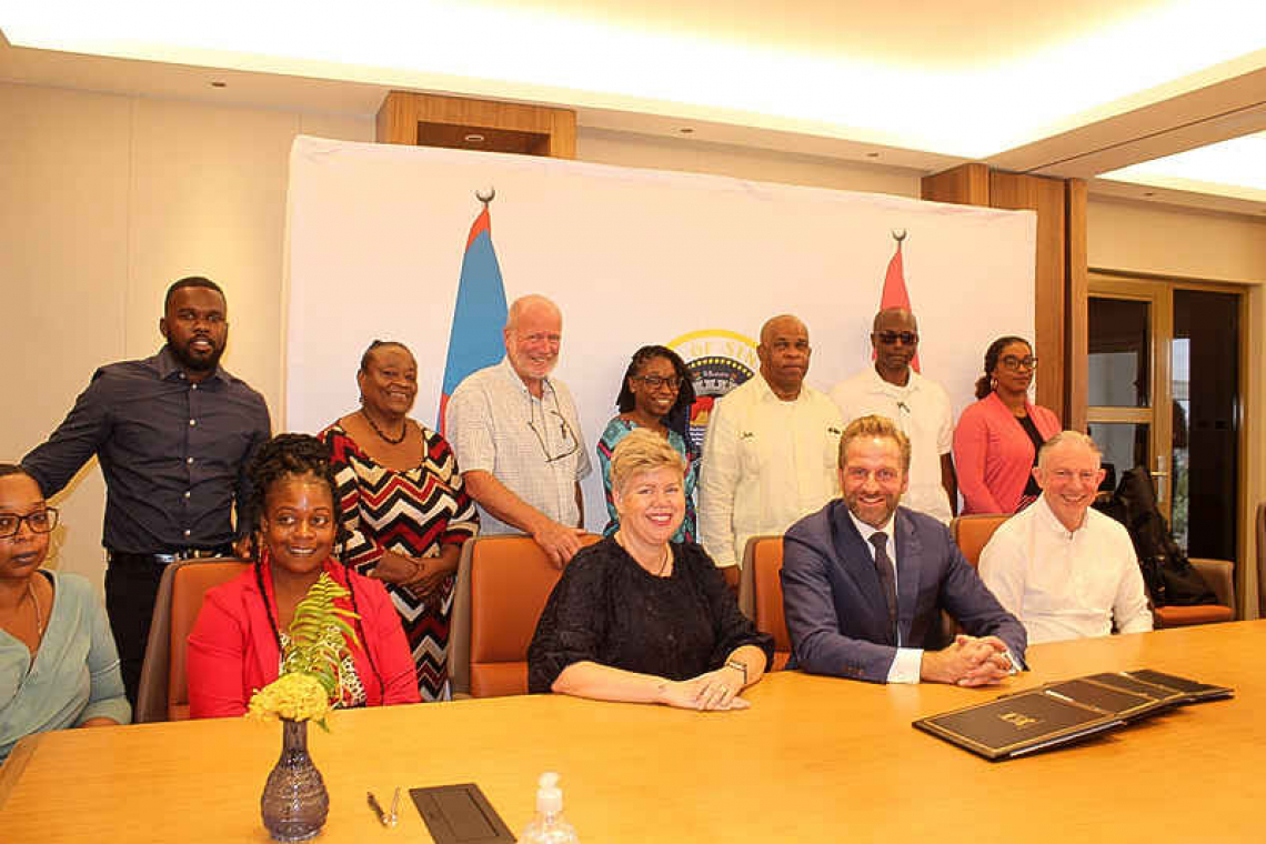 Letter of intent signed  for Statia social housing