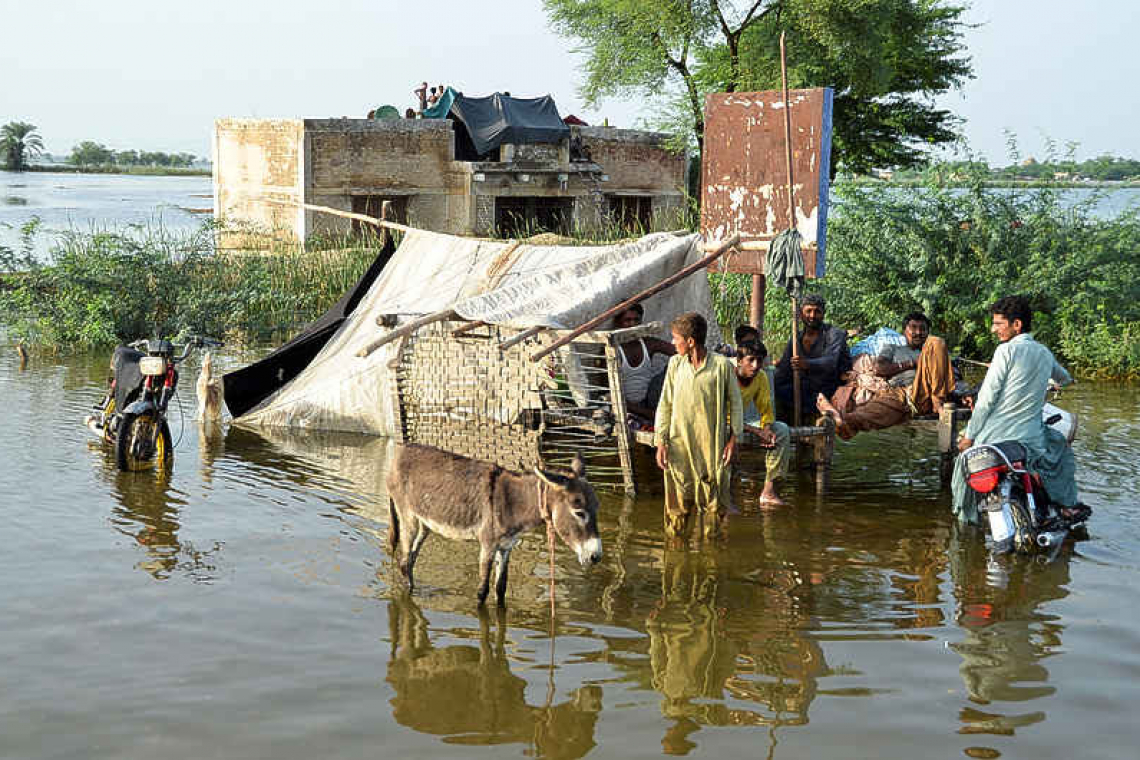 Pakistan foreign minister says help needed after 'overwhelming' floods