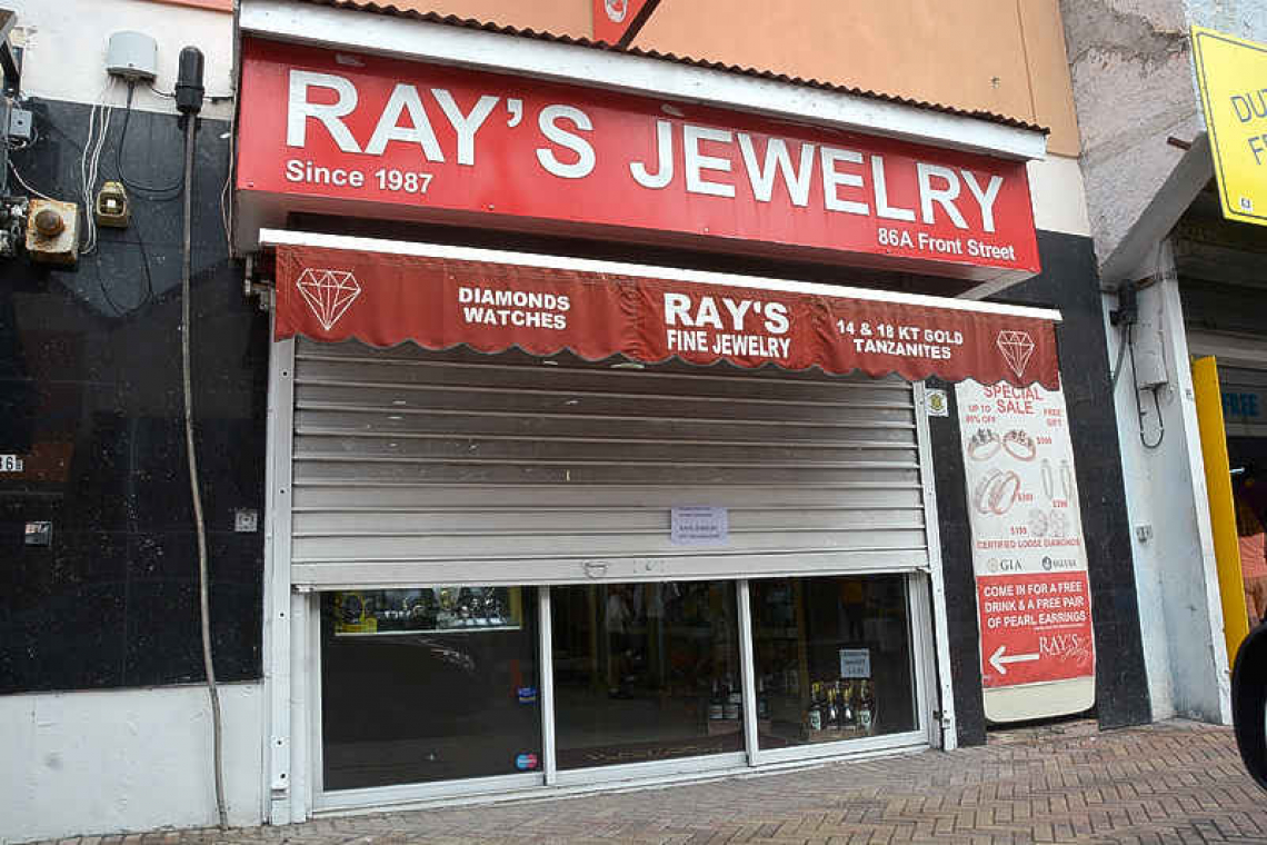    Jewellery store robbery suspects will go on trial on December 7