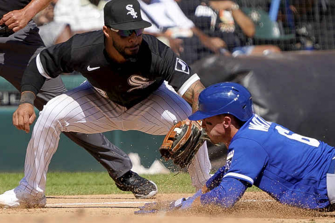 Andrew Vaughn's blast helps White Sox defeat Royals