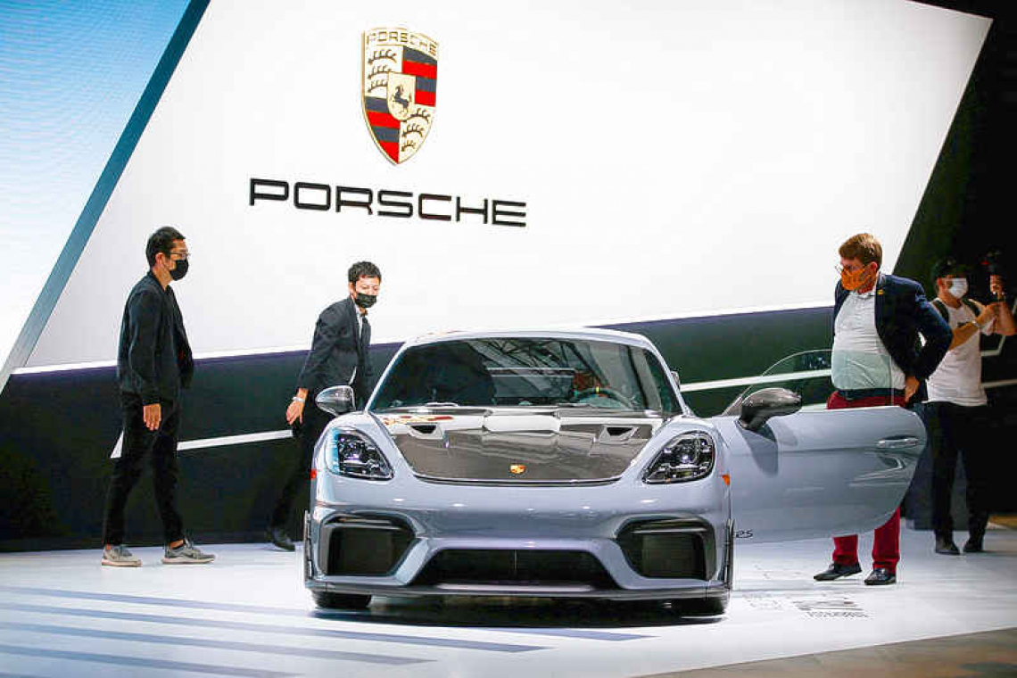 Only major geopolitical problem will stop Porsche IPO, CFO says