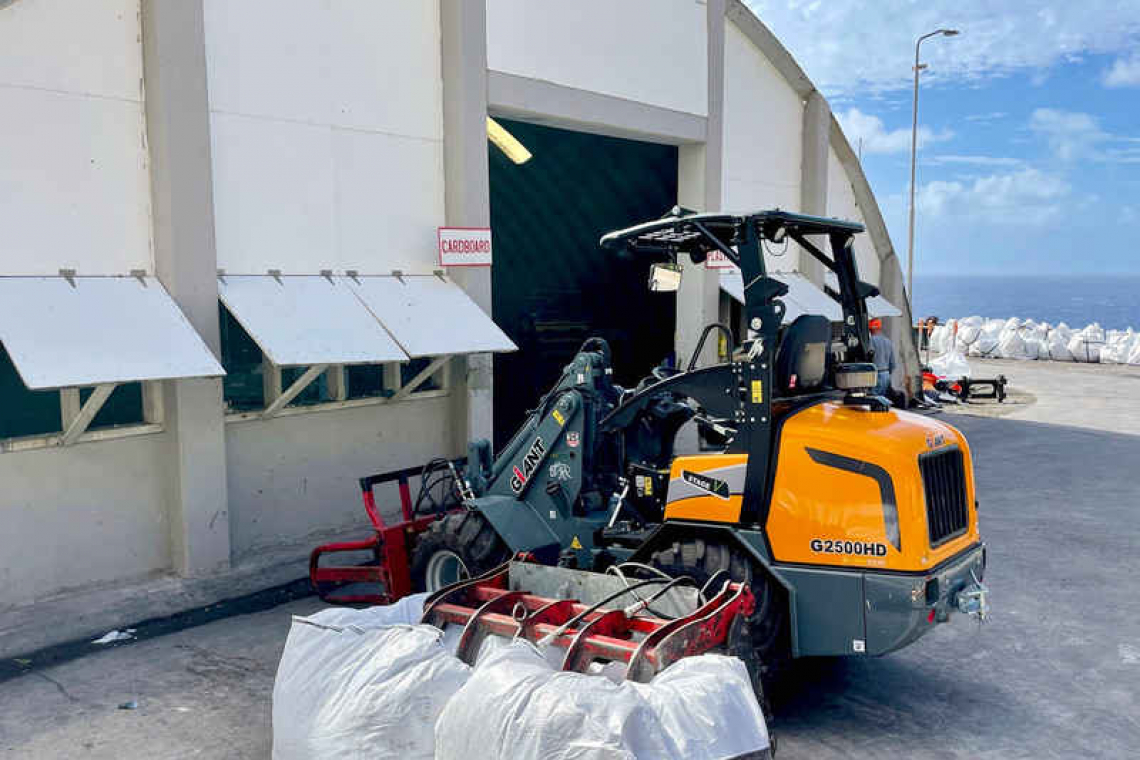 Saba exports 6 containers  with recyclables in Sept.