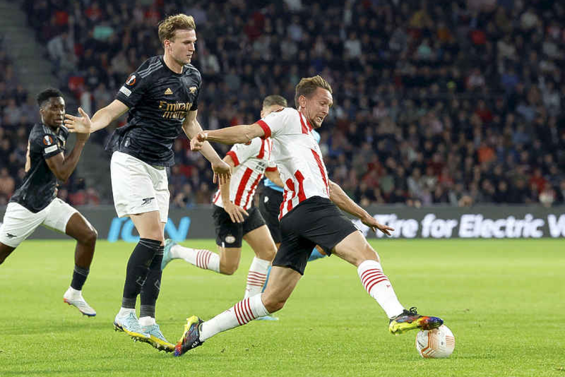 PSV outclass Arsenal to book Europa League knockout spot, Lazio win