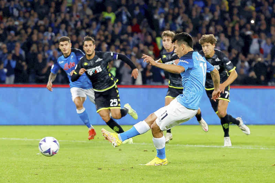 Lozano helps Napoli to win over Empoli
