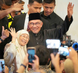 Anwar becomes prime minister, ending decades-long wait