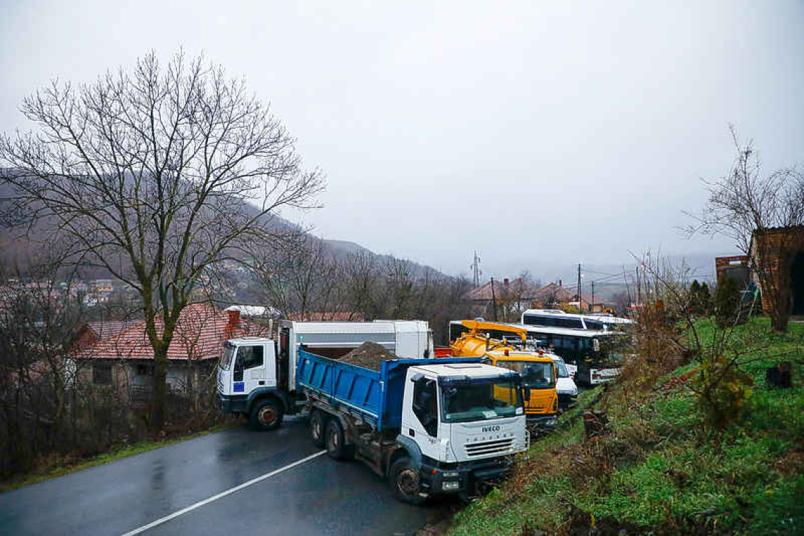 Serbs in Kosovo block roads, clash with police