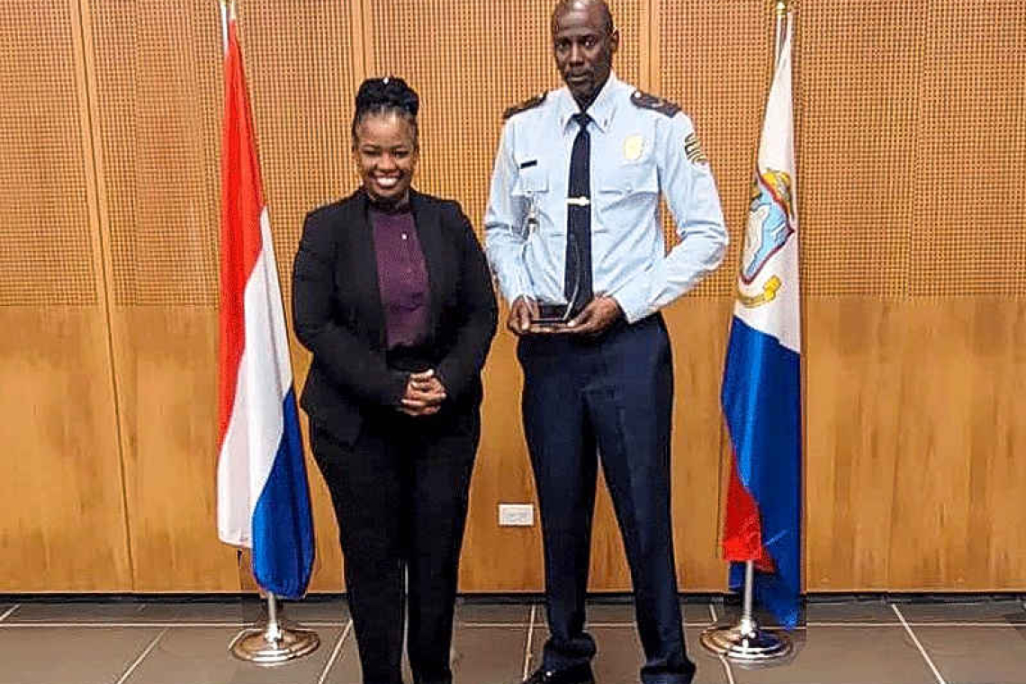  Immigration officer Leo Vanterpool  lauded for exceptional achievement