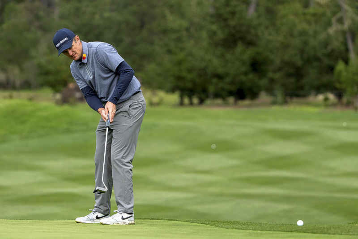 Justin Rose outlasts weather issues, takes Pebble Beach Pro-Am lead