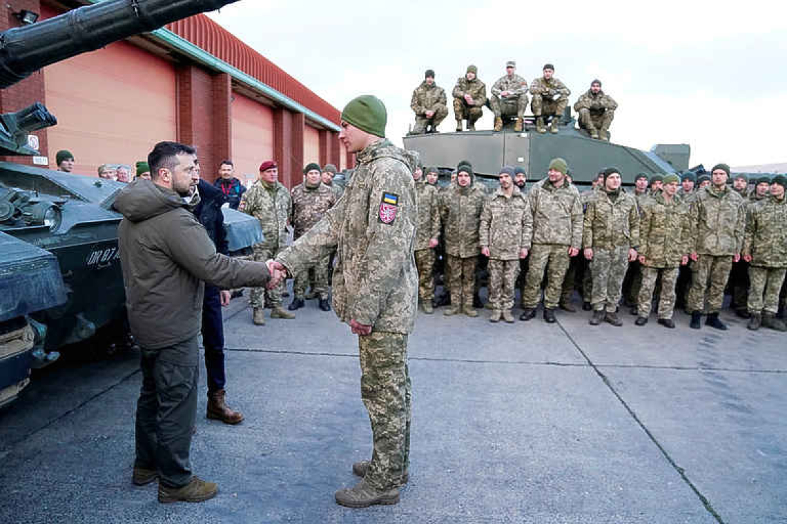 Zelenskiy urges France, Germany to be 'game changers' by sending modern jets