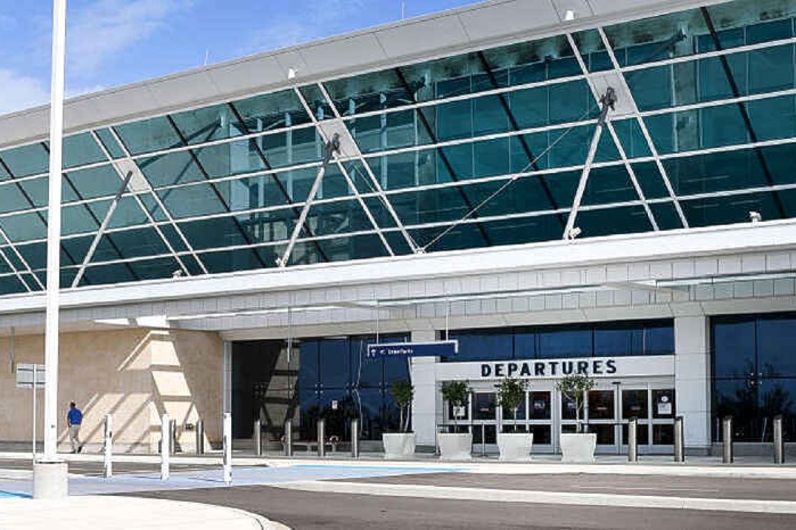 Canadian firm to take 49.9% stake in  Bermuda airport operator Skyport
