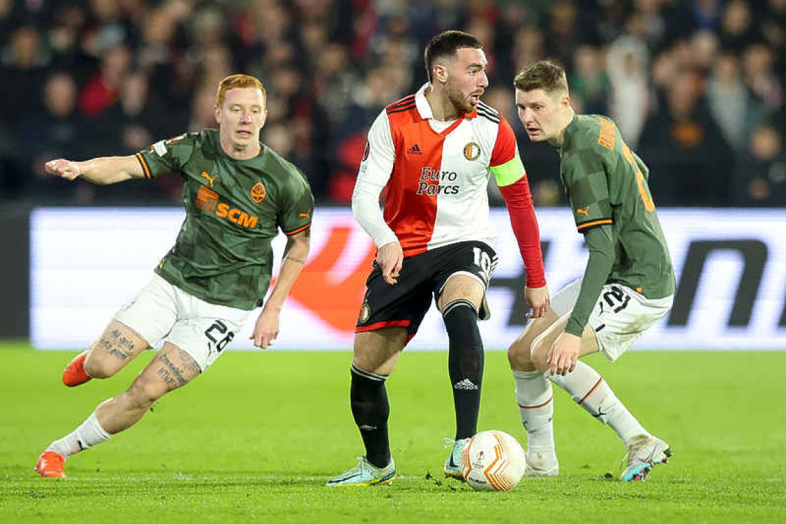 Feyenoord crush Donetsk, advance in Europa League