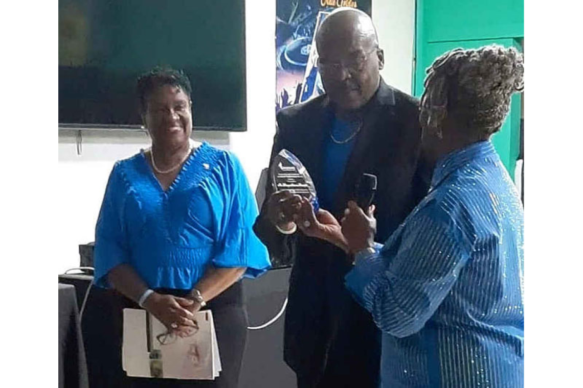 Chuchubi Foundation honours  nurse Selwyn A. Pantophlet