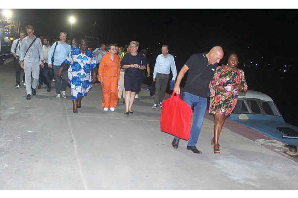 State Secretary Van Huffelen  visits St. Eustatius for one day
