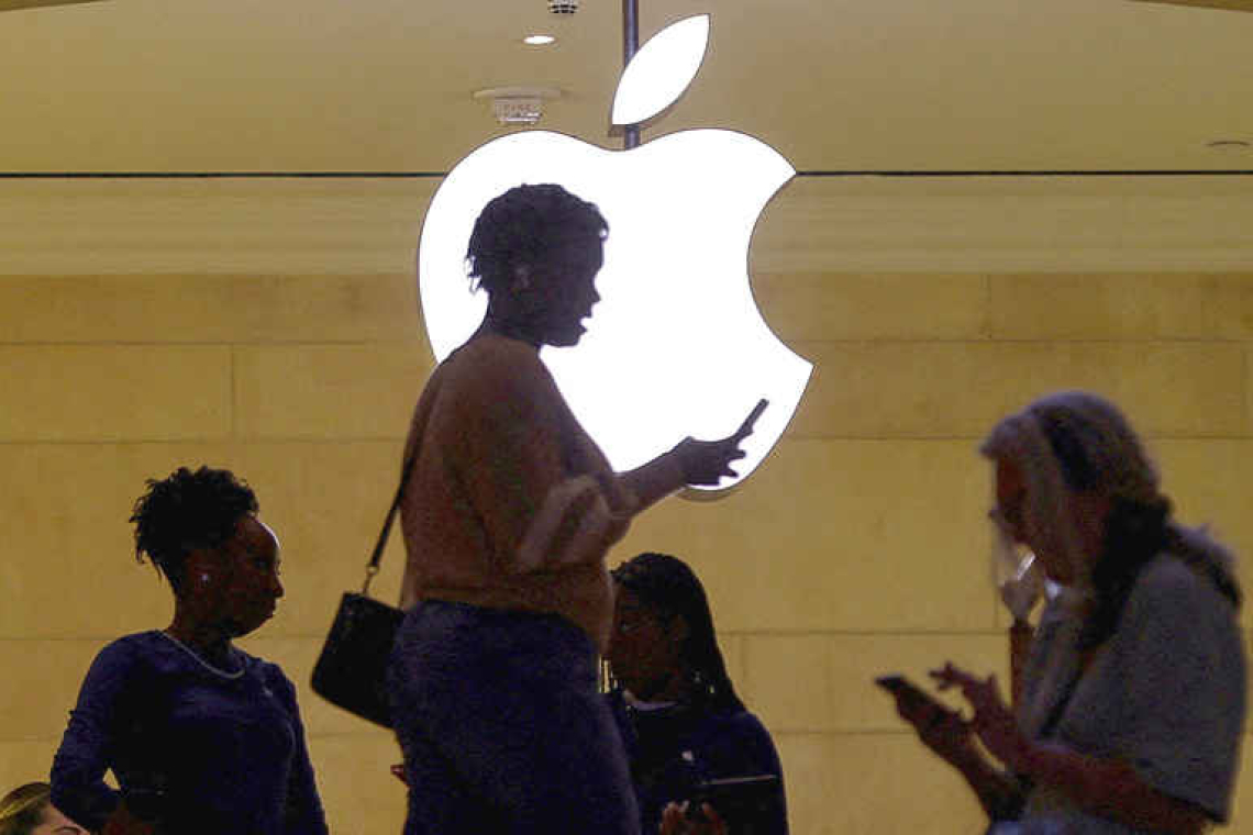 Appeals court rules Apple cannot ban links to outside App Store payments 