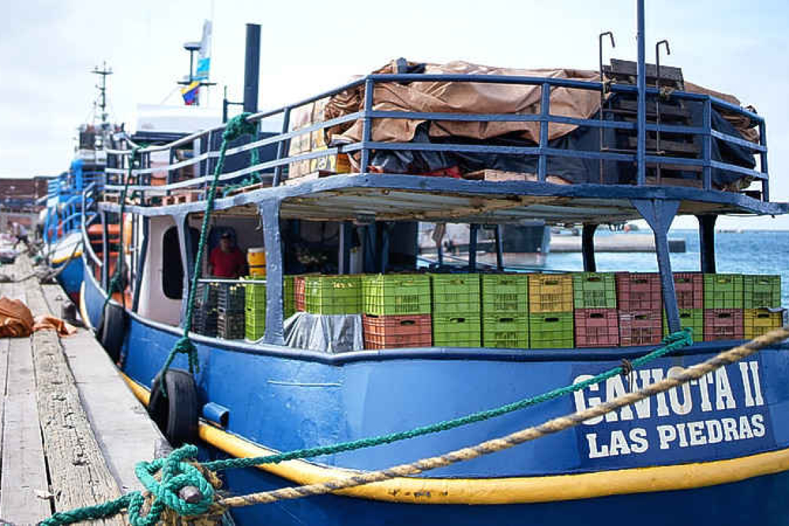 Venezuela boats arrive in  Aruba with fresh produce   