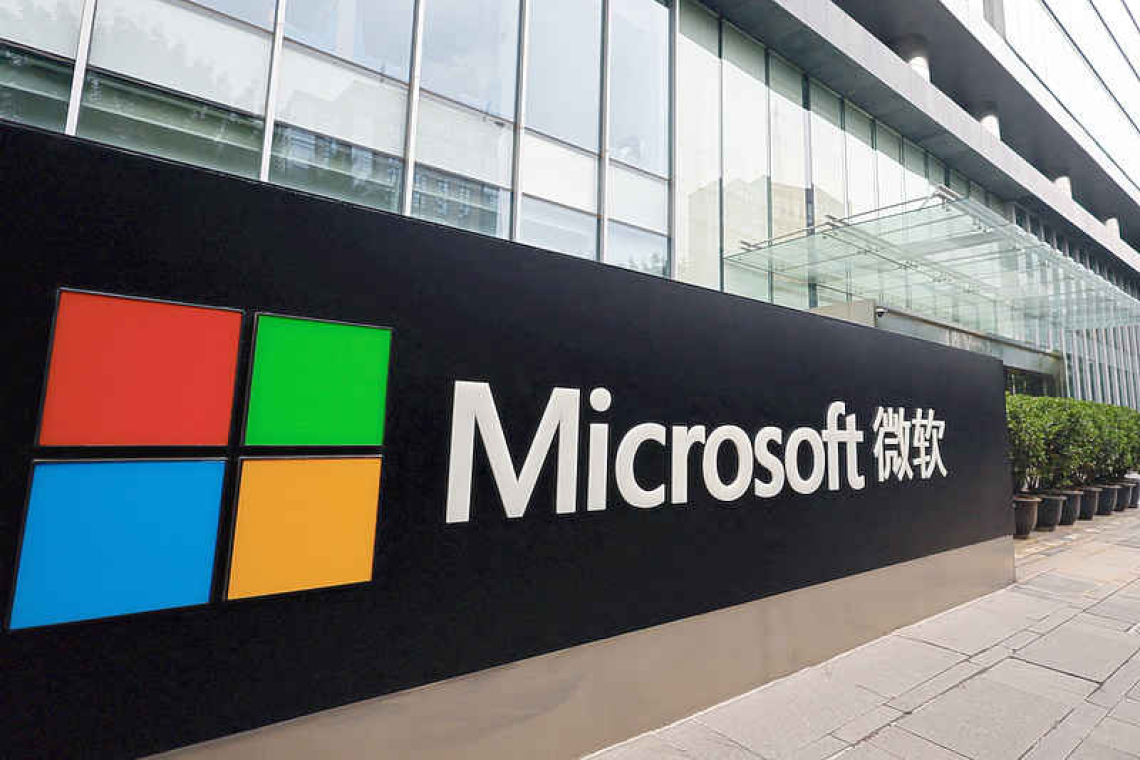 Microsoft notches record high valuation of nearly $2.6 trillion 