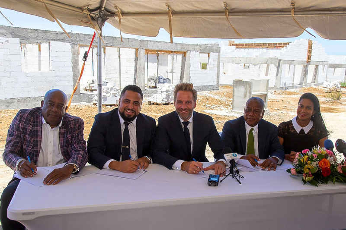 Housing deal in  Bonaire signed