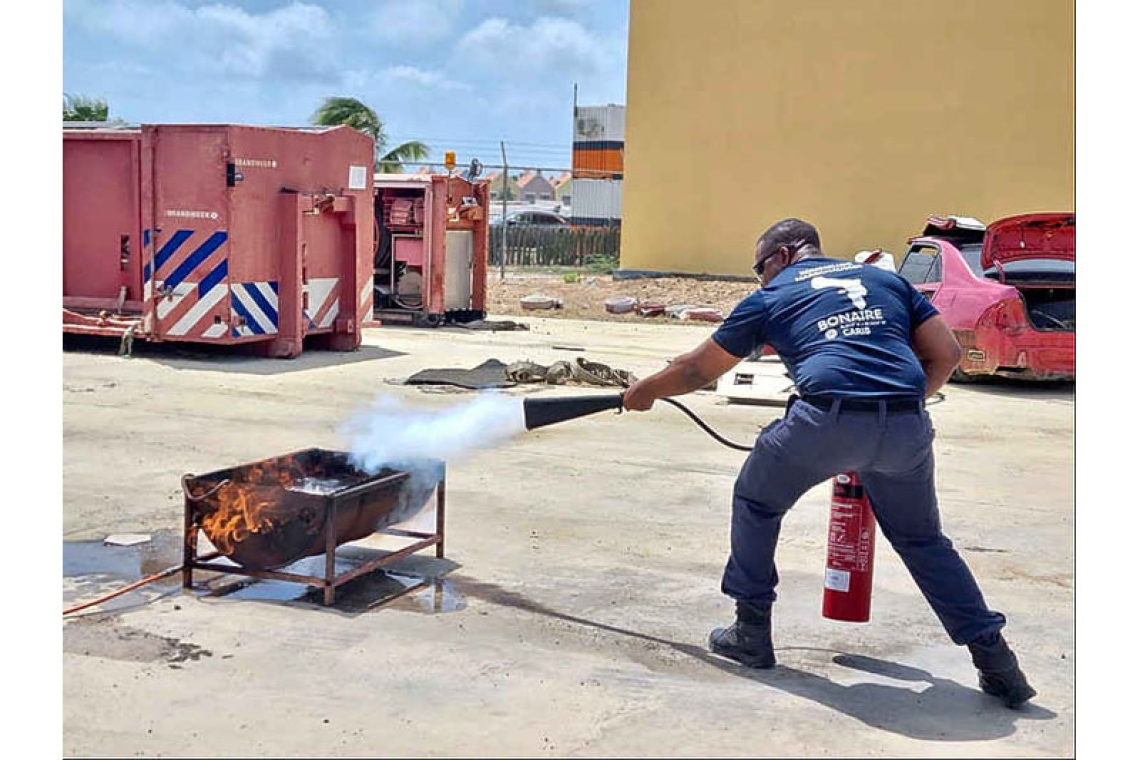 Military police, police agents trained  as skippers for new patrol vessel   