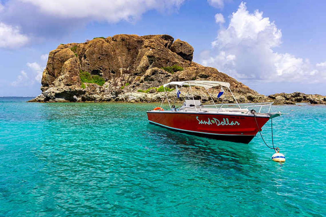 Explore SXM’s underwater world with Sand Dollar 