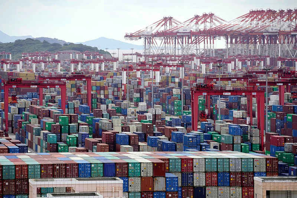 No decoupling, but West and China drift apart 