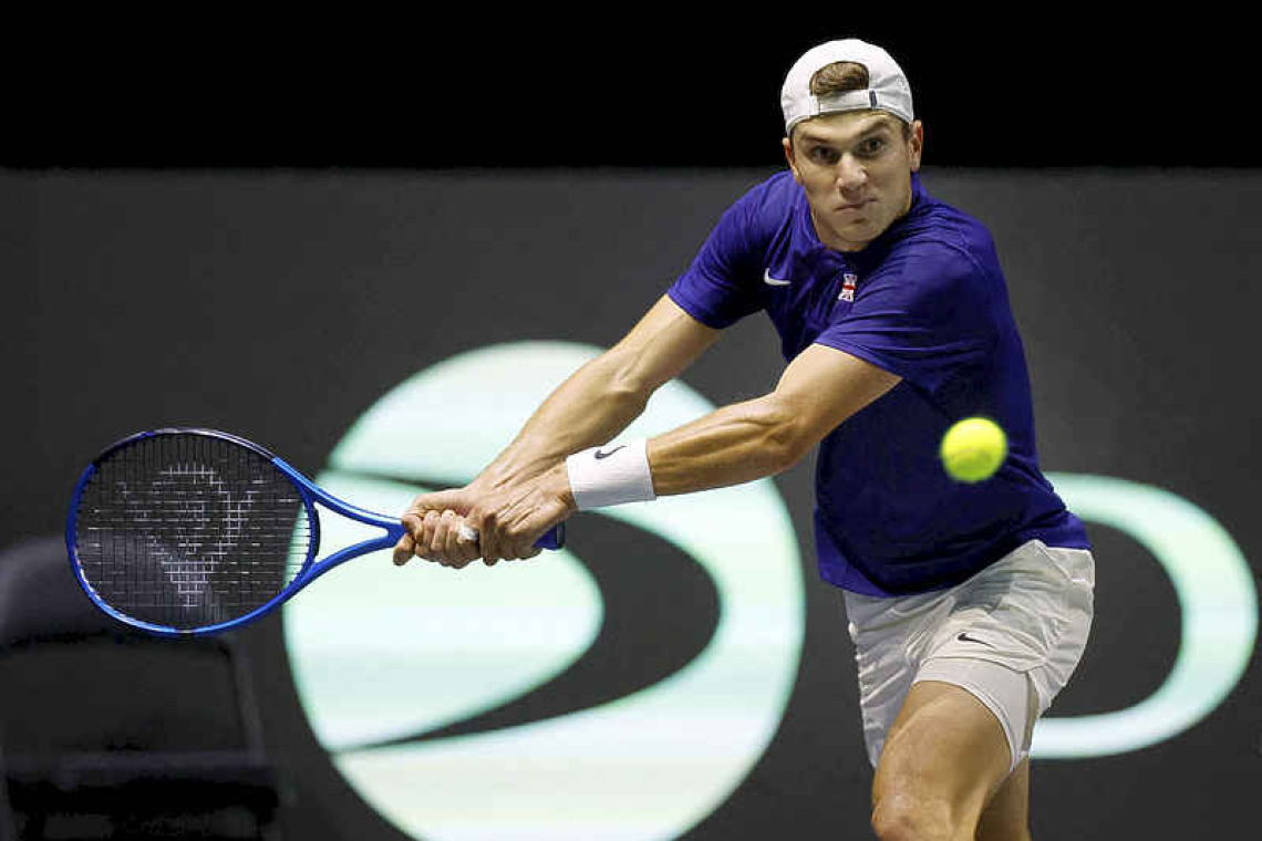 Britain see off Australia, Spain and Italy lose in Davis Cup 