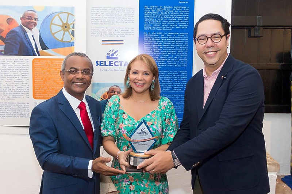    Caribbean Export recognised by Selecta  for advancing handicraft sector in DR