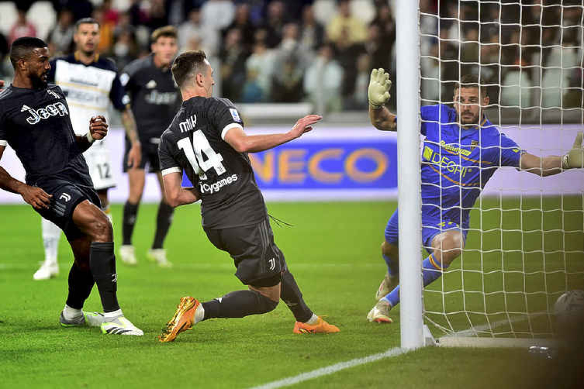 Juventus move up to second after Milik secures win against Lecce