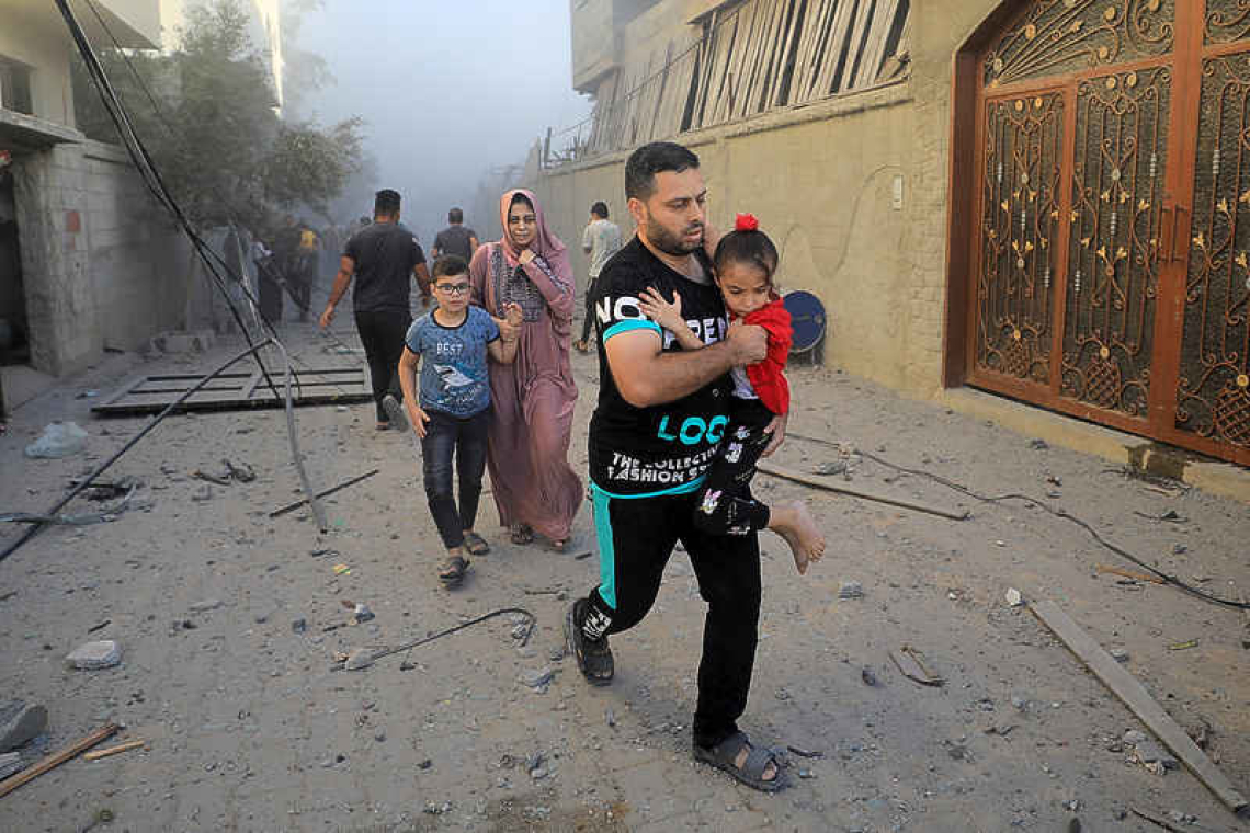 Gaza death toll tops 10,000; UN calls it a children's graveyard 