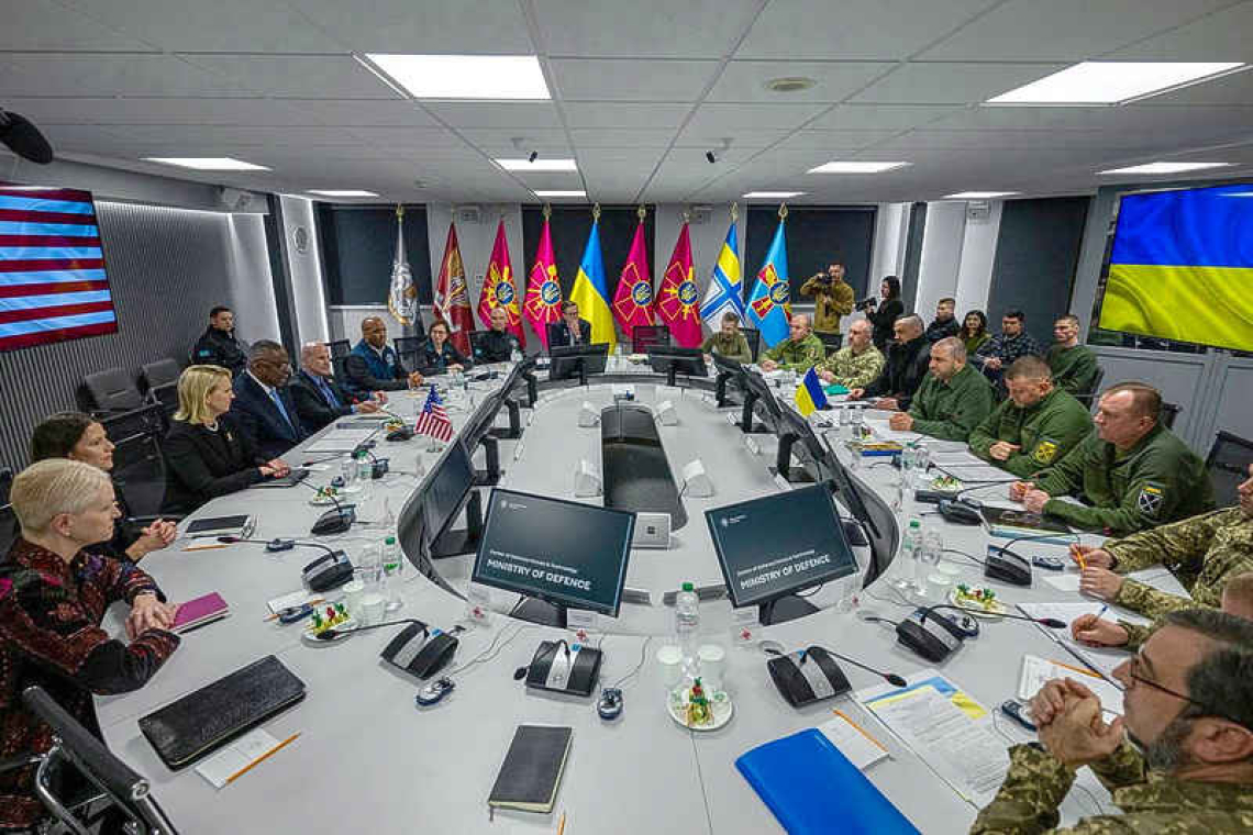 US defence chief visits Kyiv, announces more military aid 