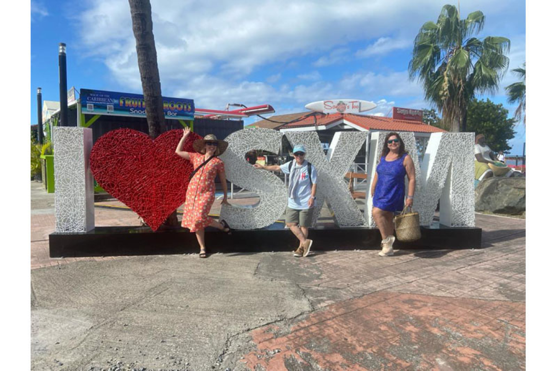 St. Martin Tourism Office  hosts Canadian journalists