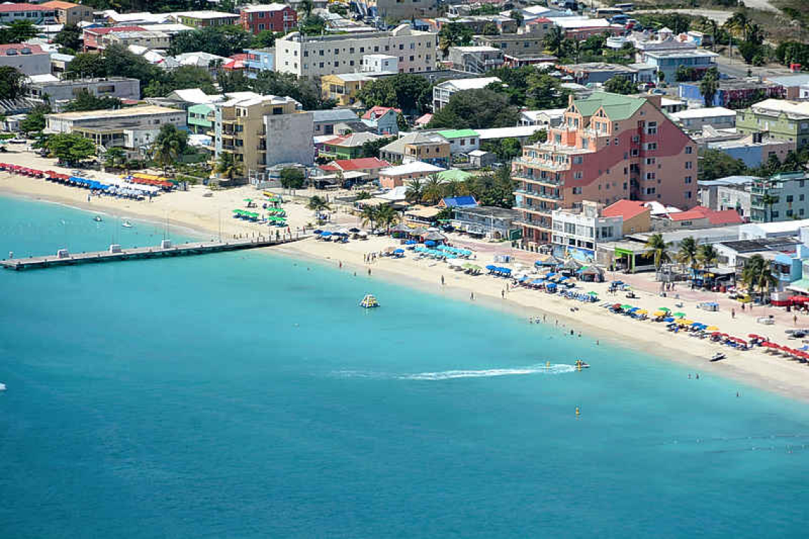 Youngsters stealing beach bags,  personal items on Boardwalk