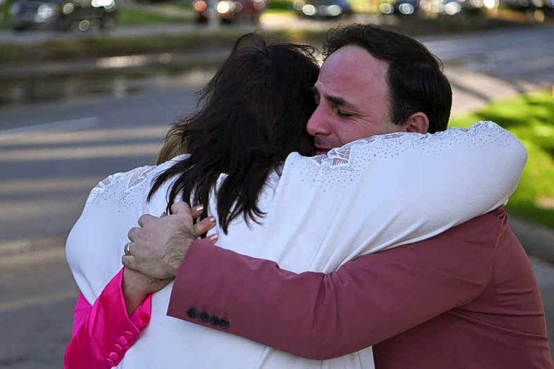 Off-duty cops stop female shooter at Joel Osteen's Houston megachurch