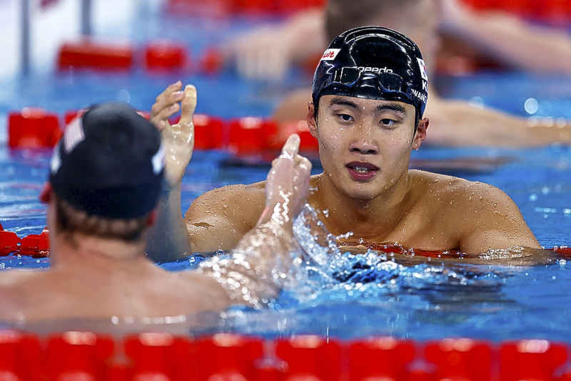 Hwang claims 200 freestyle title, Hafnaoui flops again