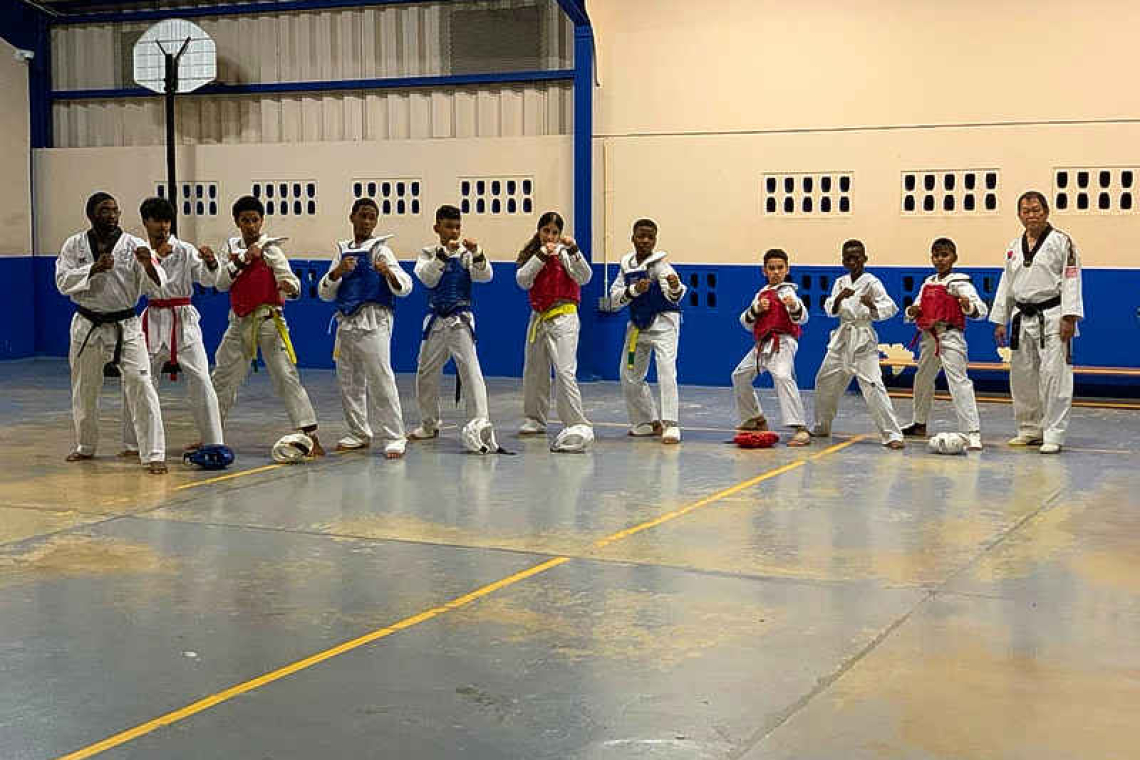 Team St. Maarten off to Taekwondo Championship   