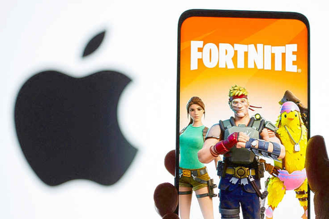 EU warns gatekeepers against silencing developers in Apple, Epic Games spat 