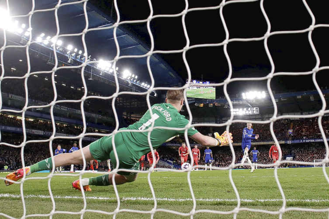 Perfect Palmer hits four as Chelsea thrash Everton 6-0