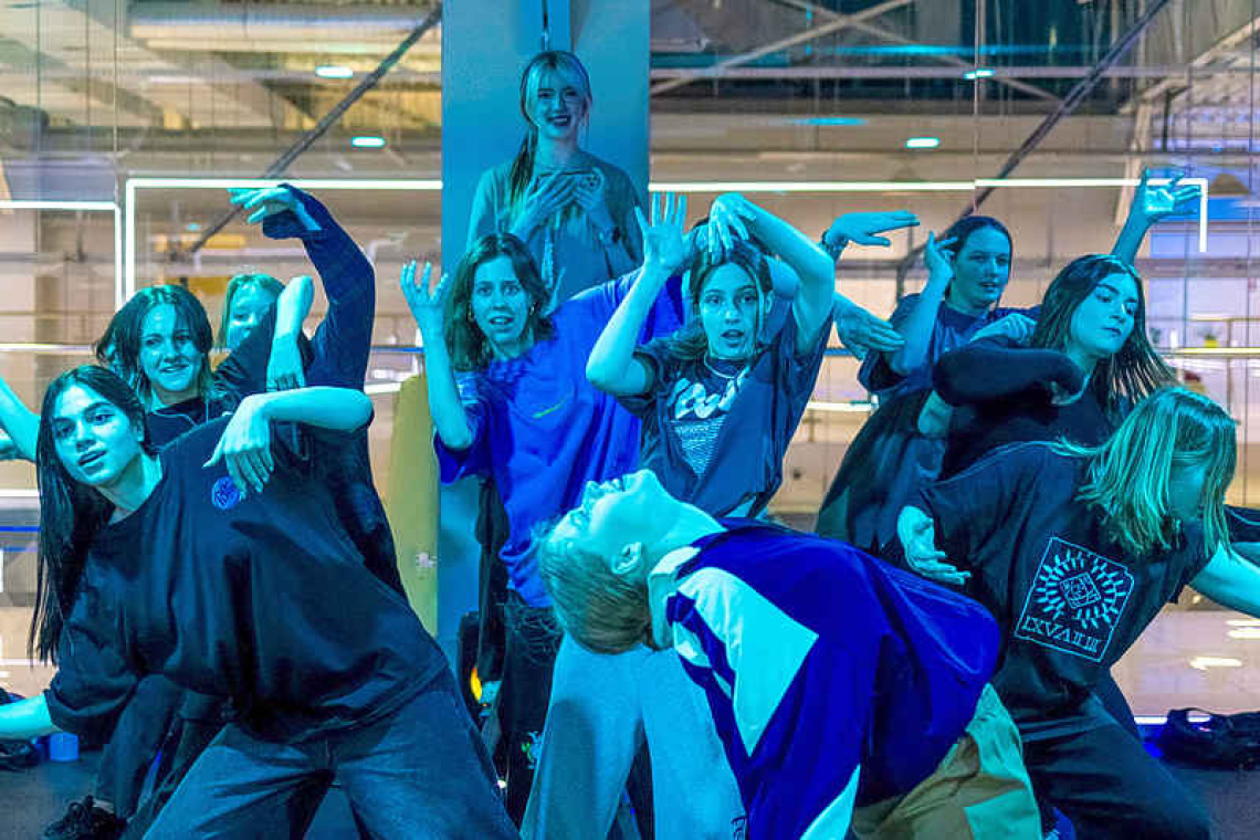 Young Russians dance to K-pop and watch anime amid Asian culture boom