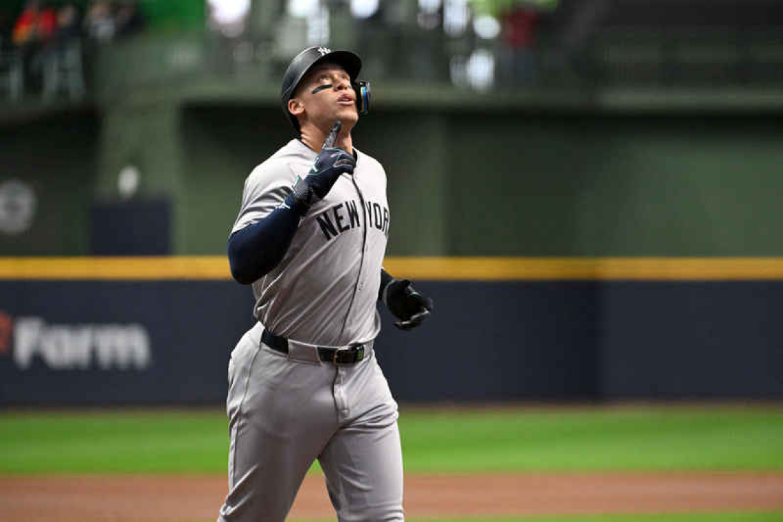 Aaron Judge, Yankees post 7-run 6th, pound Brewers 