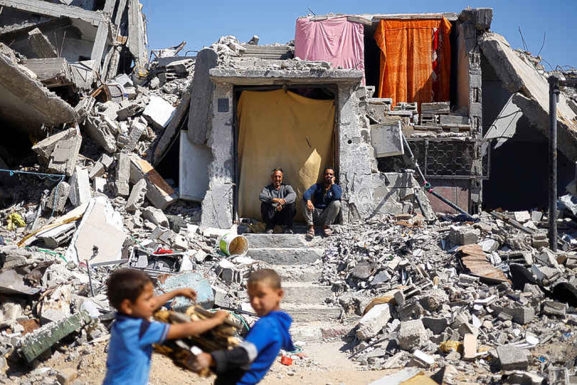 Israeli tanks push deeper into Rafah, battles rage in northern Gaza