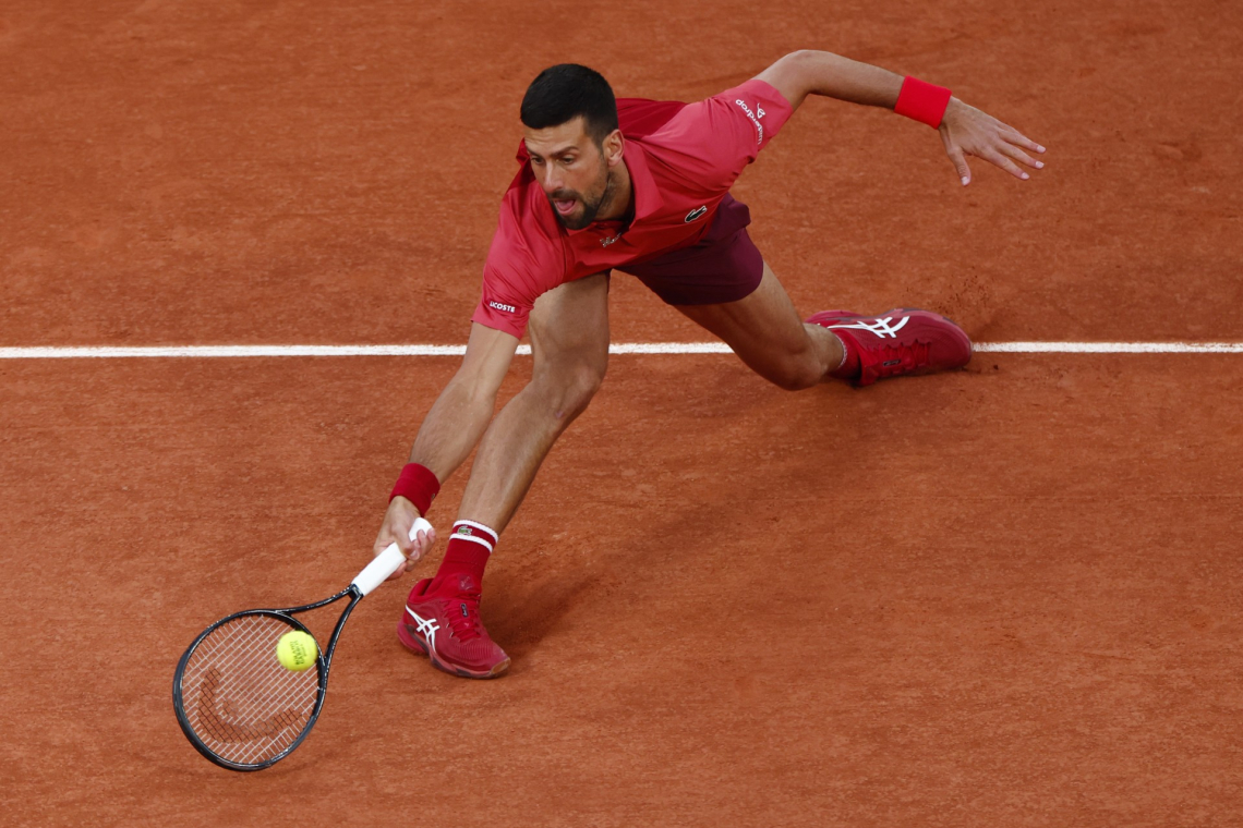 Both Djokovic and Sabalenka  ease through on rain-hit day