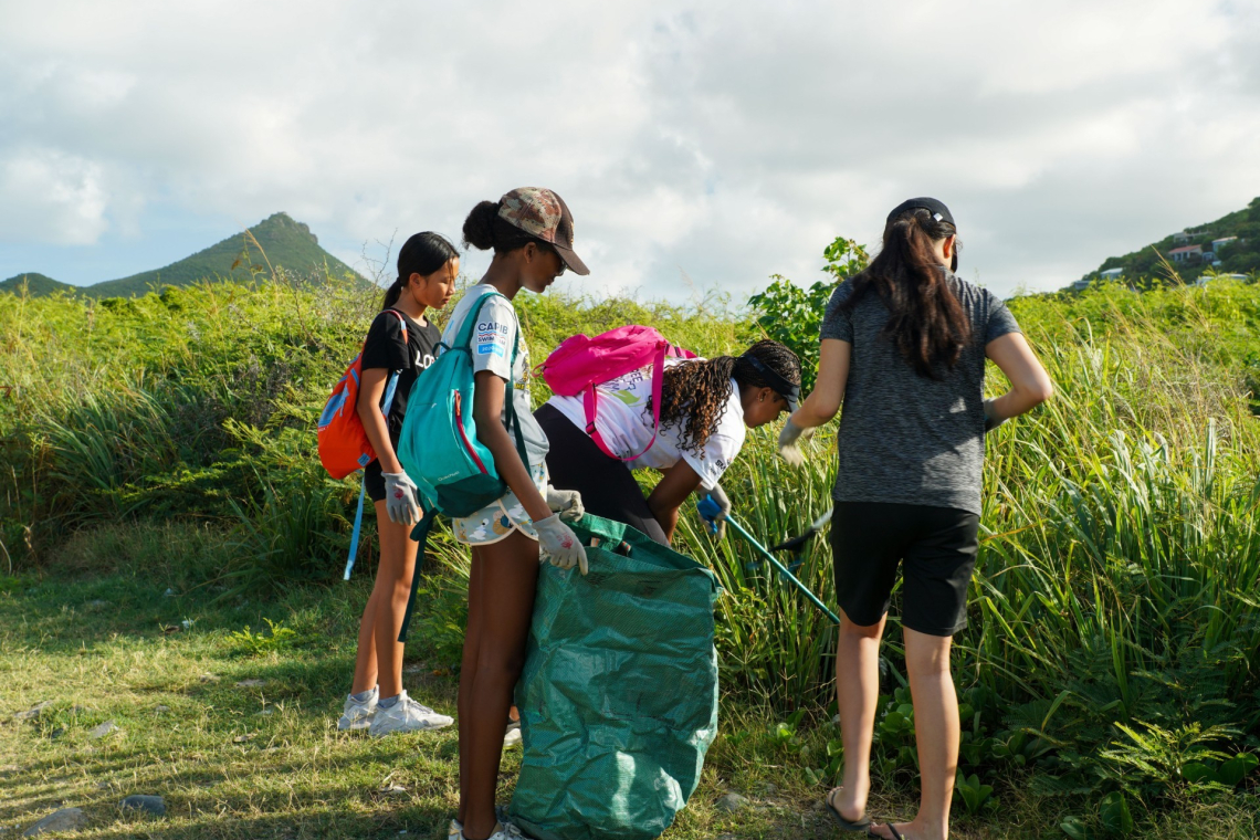 Volunteers remove 769 pounds  of trash on World Oceans Day