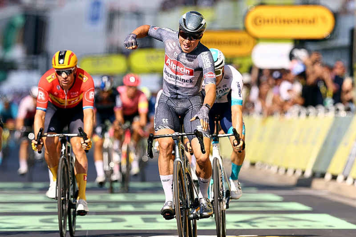 Philipsen sprints to stage 16 win on Tour de France