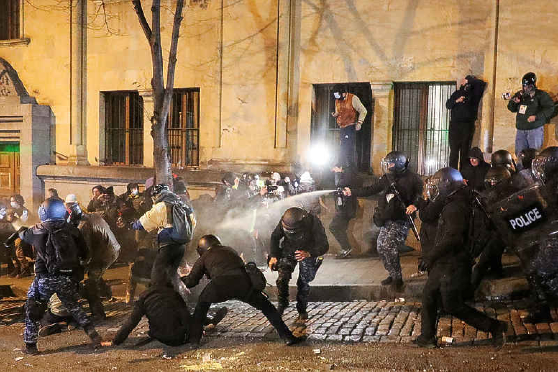 Protesters clash with Georgian police  over government's EU application delay